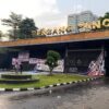 Massa Mahasiswa Demonstrasi di Gedung DPR Akhirnya Membubarkan Diri