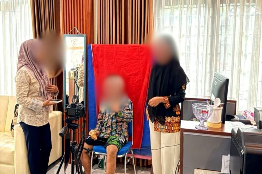 Disdukcapil Barito Utara Gencarkan Perekaman KTP-el Korban Kebakaran dan Disabilitas