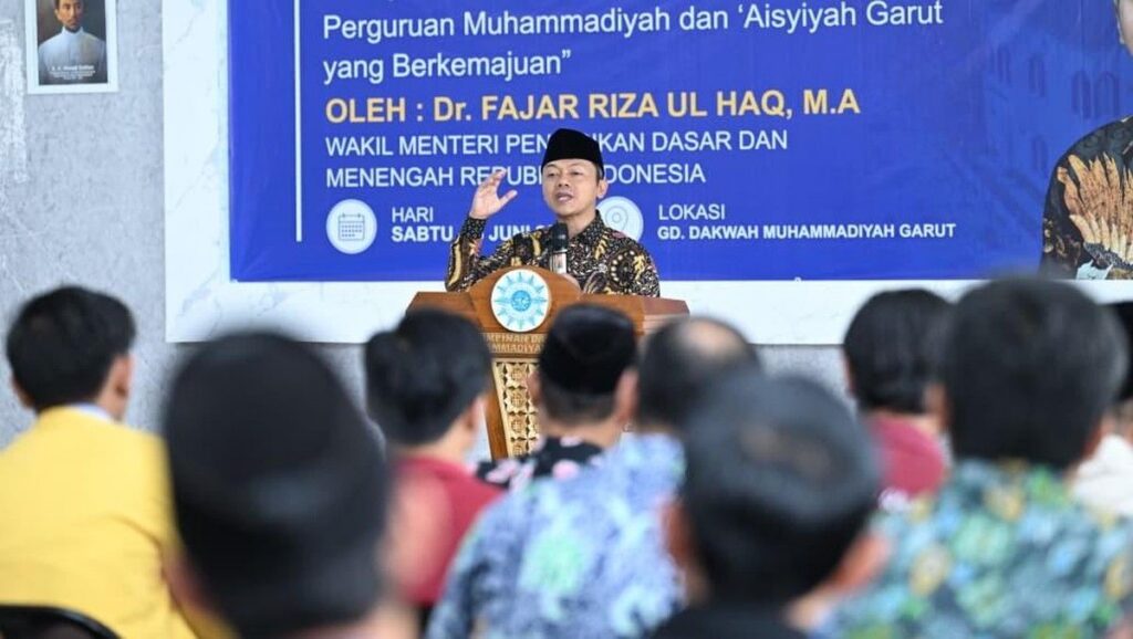 Wamendikdasmen Dorong Guru Garut Jadi Arsitek Pembelajaran