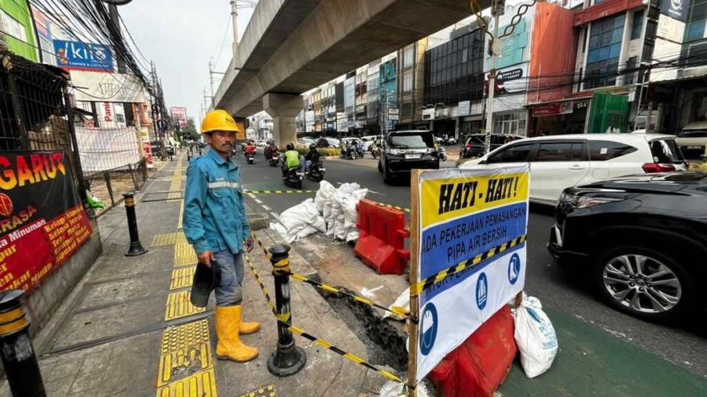 Ledakan Galian Pipa di Fatmawati Melukai Dua Pekerja Proyek