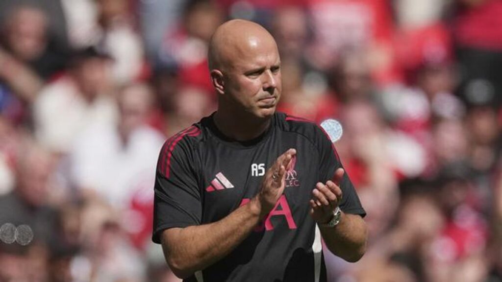 Arne Slot Tinggalkan Liverpool Setelah Pemecatan Manajemen