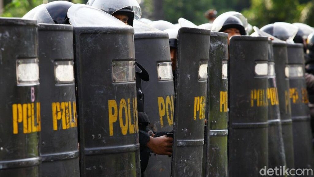 Polisi Kerahkan 4151 Personel Gabungan Amankan Demo BEM UI Jakarta