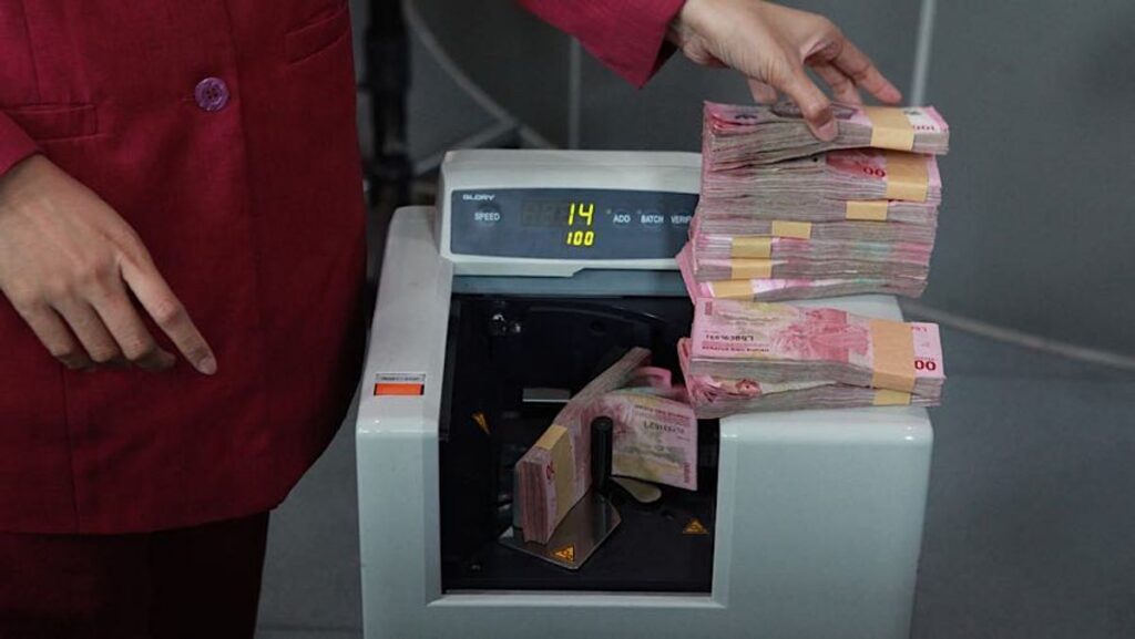 Rupiah Melemah ke Rp17.747 Per Dolar AS pada 17 Juni 2026