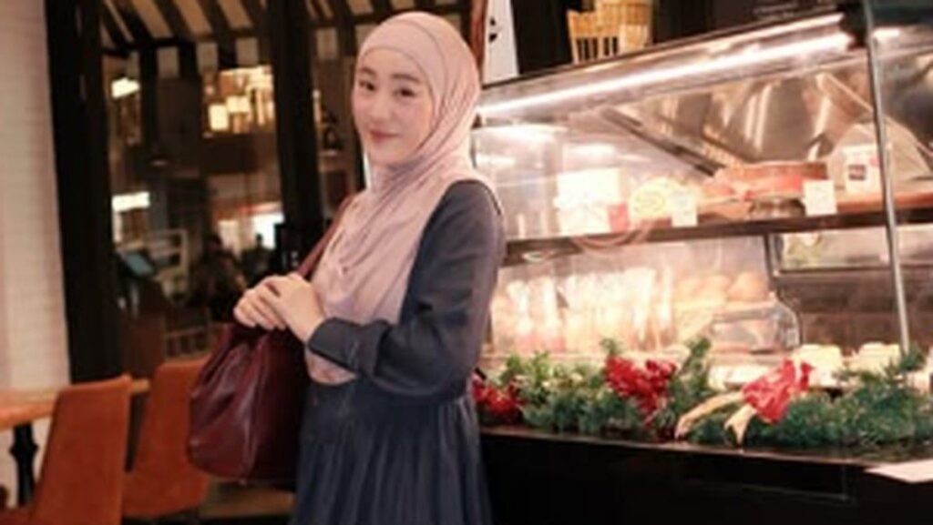 Larissa Chou Hadapi Proses Perceraian Kedua dengan Ikram Rosadi