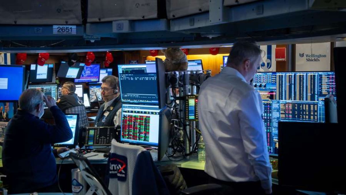 Aksi Jual Saham Megacap Picu Volatilitas Teknologi di Wall Street