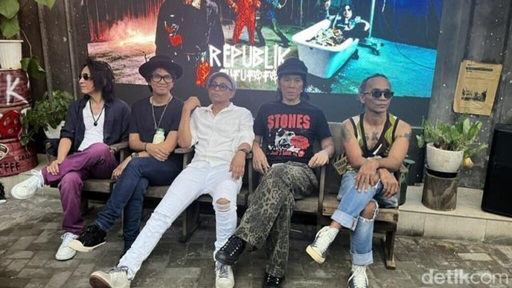 Slank Luncurkan Album Republik Fufufafa untuk Soroti Isu Sosial