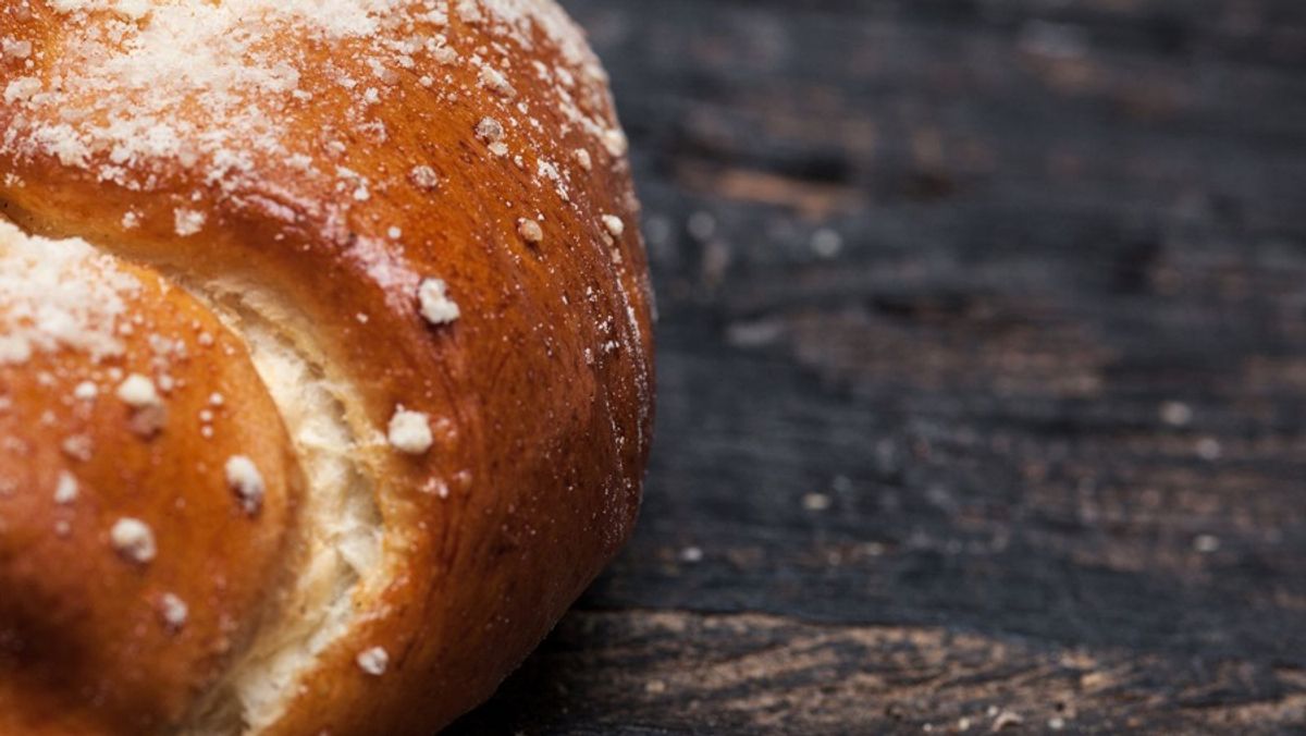 Cara Membuat Salt Bread Ekonomis yang Renyah dan Empuk