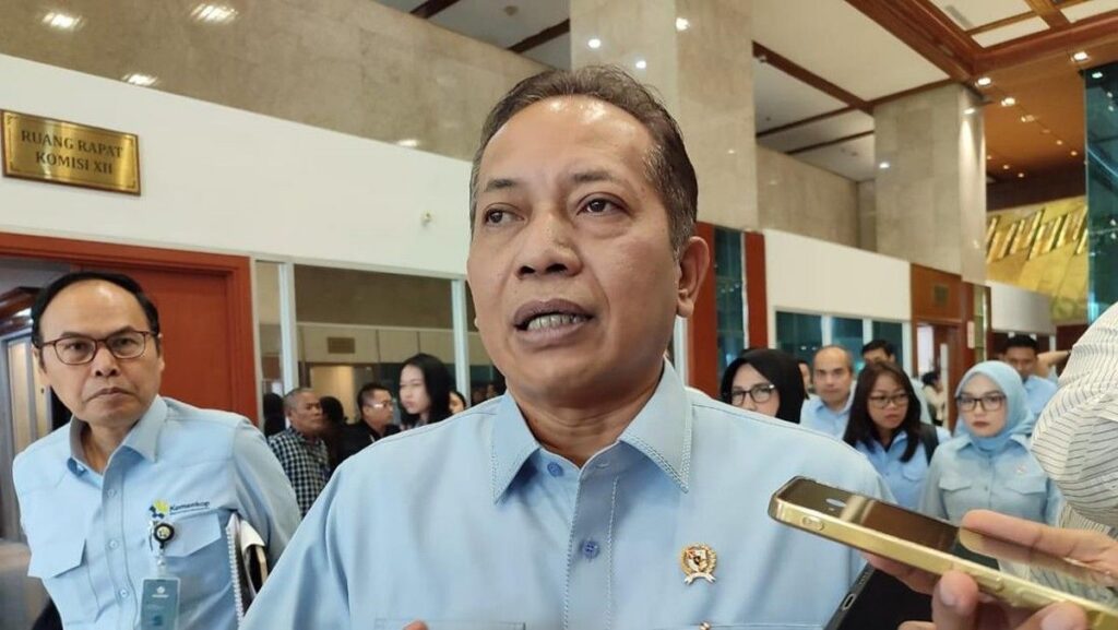 Menteri Koperasi Ferry Juliantono Usulkan Tambahan Anggaran Rp 1,3 Triliun