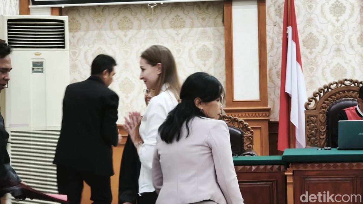 Pengadilan Negeri Denpasar Vonis Bule Rusia Delapan Bulan Penjara