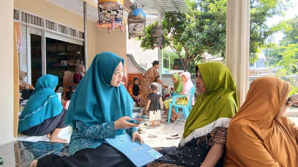 Kader PKK Desa Perante Manfaatkan Google Form Atasi Stunting