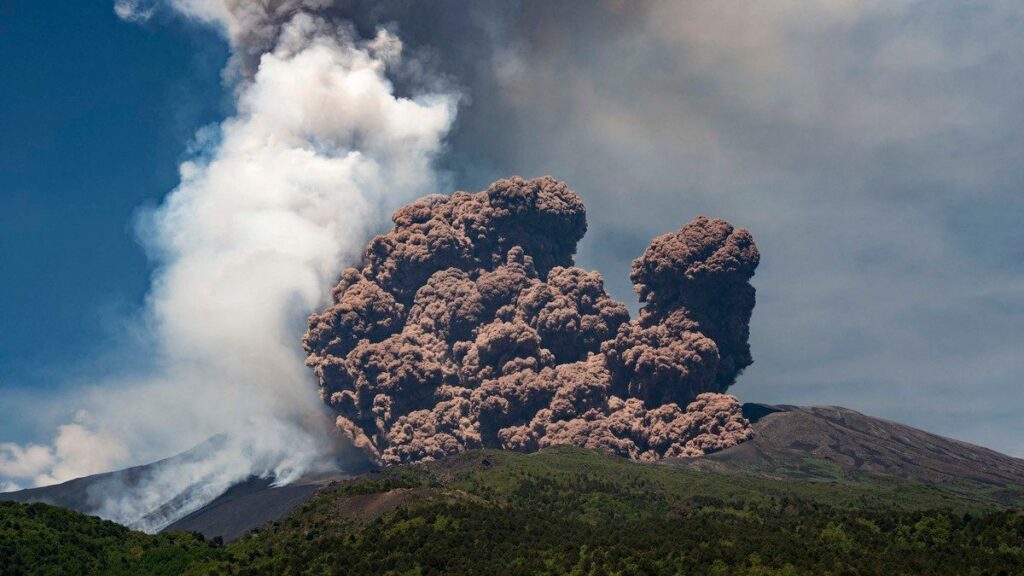 Peneliti Temukan Penyebab Gunung Etna Terus Aktif Selama Ratusan Ribu Tahun