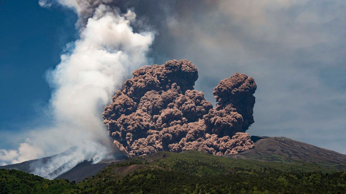 Peneliti Temukan Penyebab Gunung Etna Terus Aktif Selama Ratusan Ribu Tahun