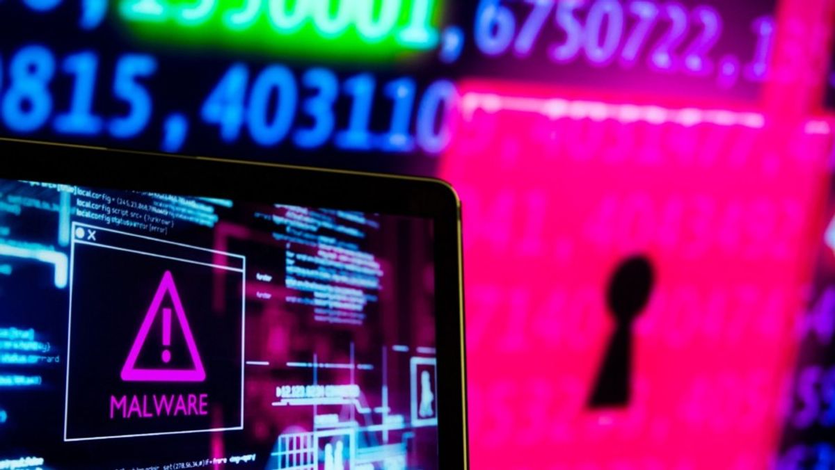 Kenali Ciri HP Disadap dan Cara Tepat Mengatasinya
