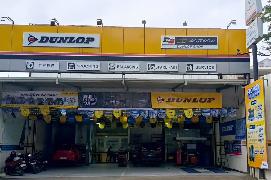 Ketahui Cara Memilih Toko Ban Mobil Resmi dan Waktu Tepat Menggantinya
