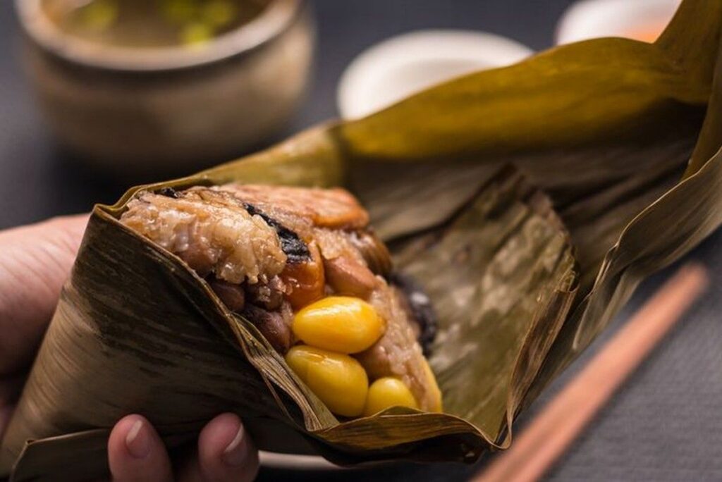 Makan Dua Bakcang Pria di China Alami Muntah Darah Akibat Sirosis Hati