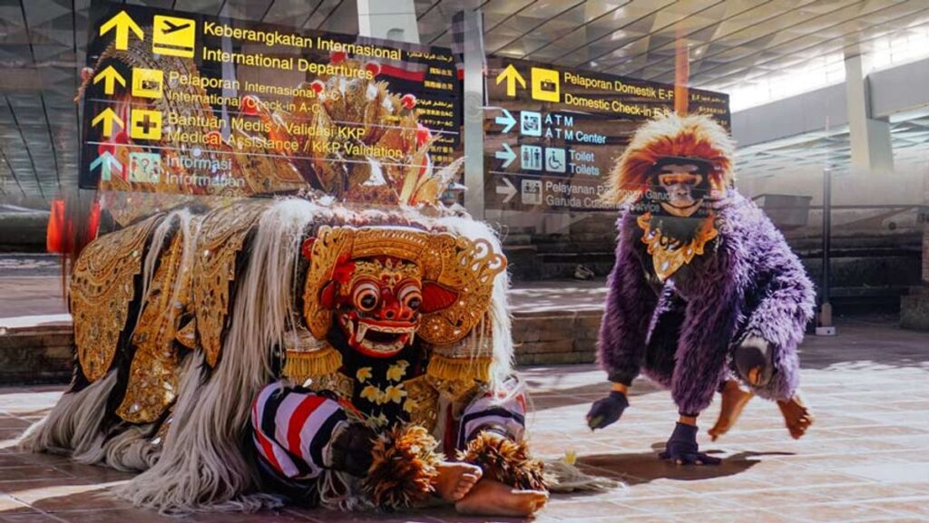 Pelemahan Rupiah Dongkrak Wisatawan Asing dan Tekan Kunjungan ke Luar Negeri