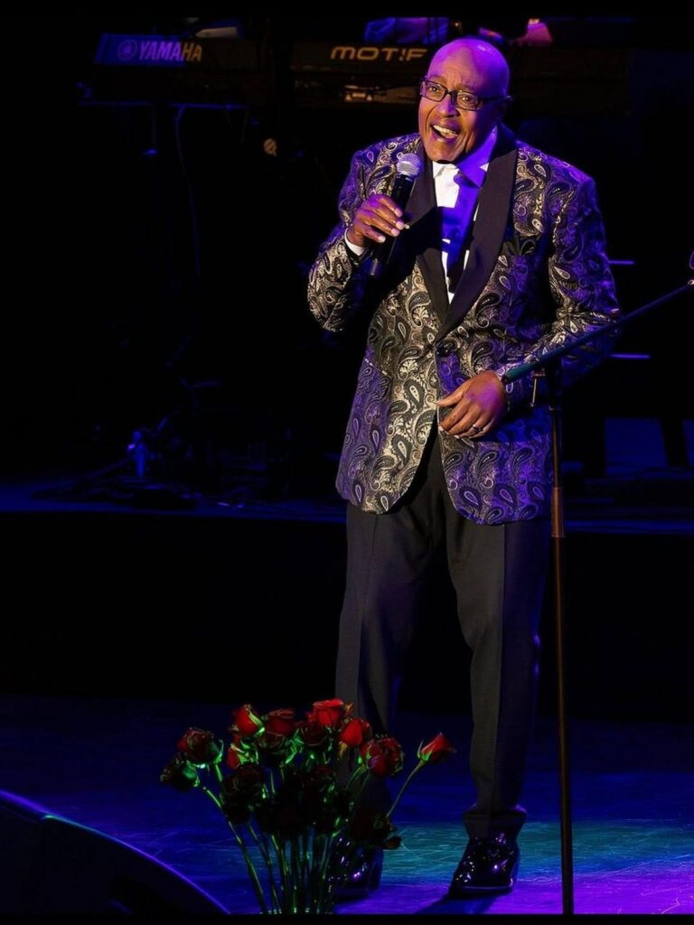 Penyanyi Peabo Bryson Meninggal Dunia pada Usia 75 Tahun