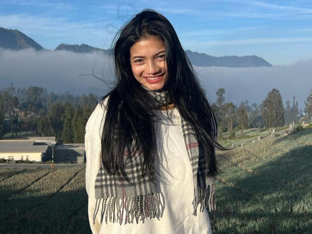 Ratu Sofya Laporkan Produser Film Dosa ke Polda Metro Jaya