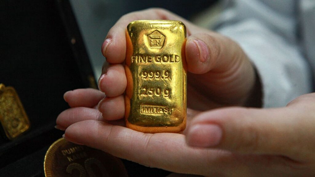 Harga Emas Antam Turun Menjadi Rp2.655.000 per Gram