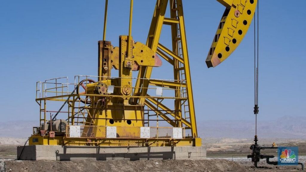 Harga Minyak Dunia Turun ke US$93,64 Setelah Ketegangan Israel-Iran Mereda