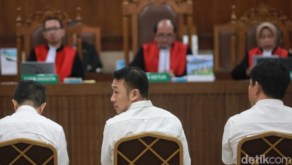 John Field Mengaku Serahkan Suap Rp30 Miliar ke Ahmad Dedi