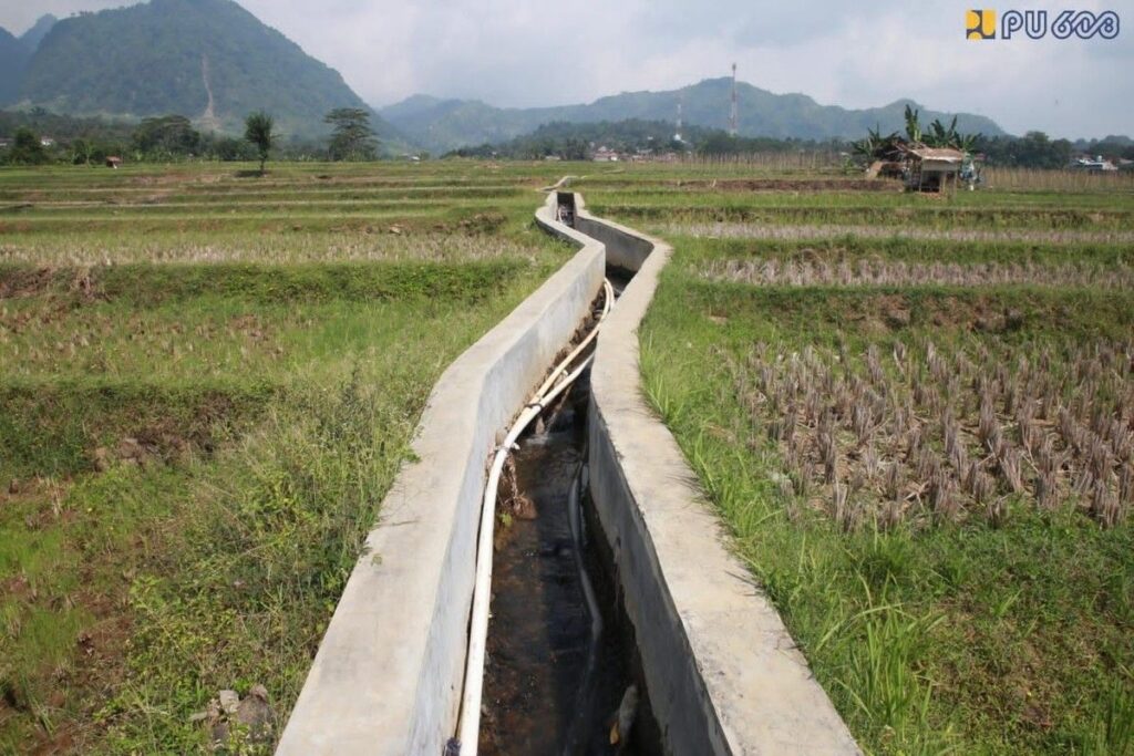 Kementerian PU Merehabilitasi Jaringan Irigasi Cihanjawar Cikupa Bogor