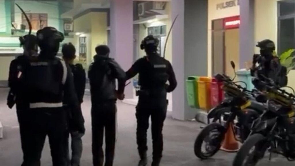 Brimob Polda Metro Jaya Gagalkan Tawuran Remaja di Babelan Bekasi