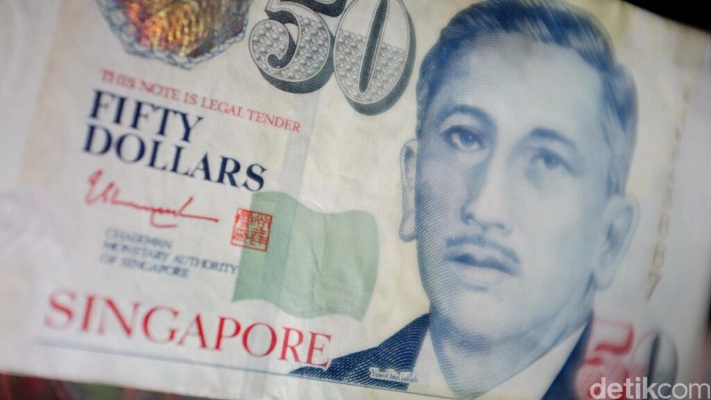Media Singapura Soroti Pelemahan Rupiah dan Kemerosotan IHSG