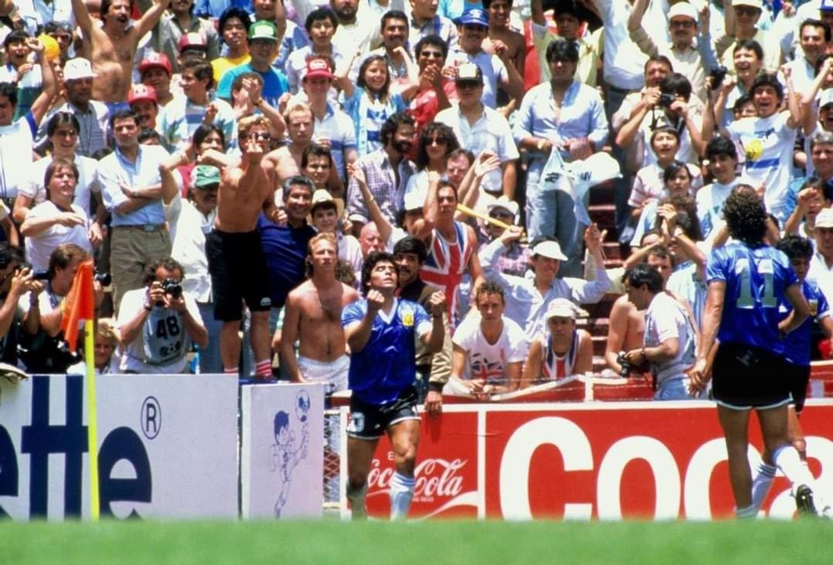 Fotografer Meksiko Abadikan Gol Tangan Tuhan Diego Maradona