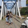 KAI Daop 1 Jakarta Laporkan Ojol Terobos Jembatan Rel Kereta Api Petamburan
