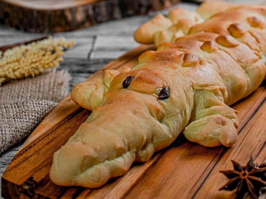 5 Fakta Roti Buaya Khas Betawi yang Unik dan Penuh Makna