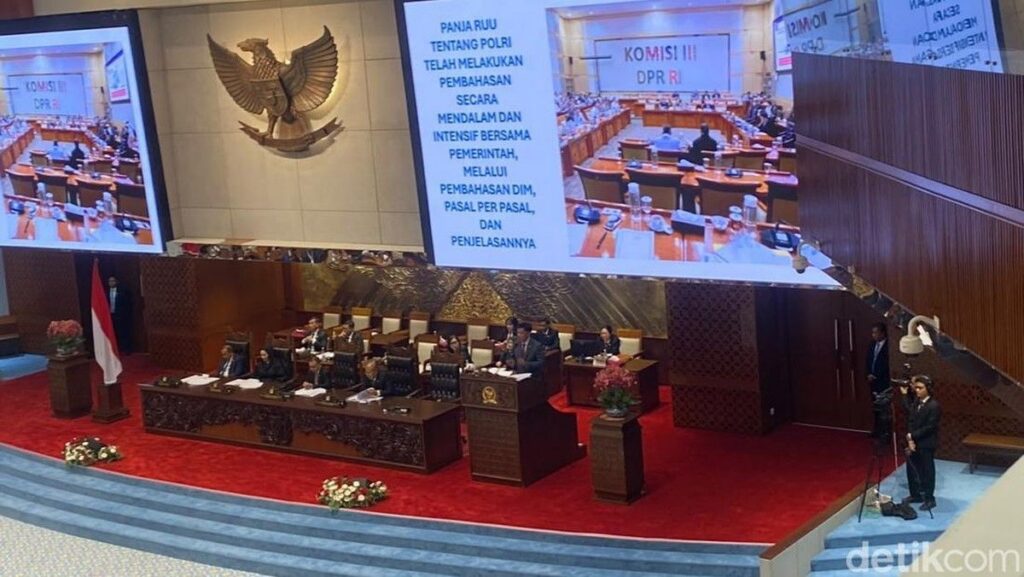 DPR RI Sahkan UU Polri Usai Maksimalkan Partisipasi Masyarakat