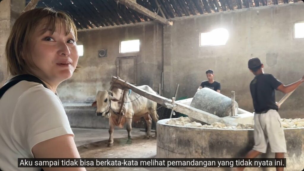 YouTuber Jepang Ida Terperangah Lihat Pembuatan Mie Lethek Tradisional di Bantul
