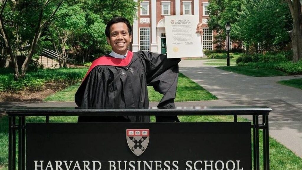 Luhut Binsar Pandjaitan Sanjung Prestasi Armando Siahaan Lulus Harvard Business School