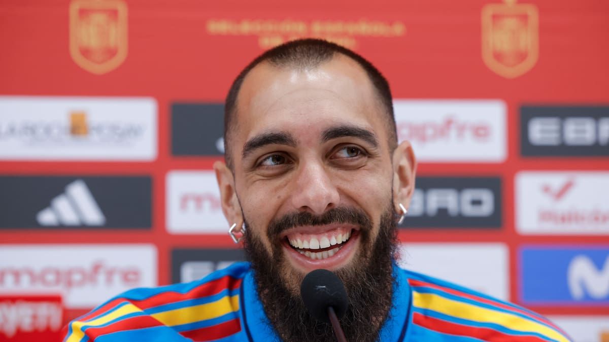 Borja Iglesias Bawa Nintendo Mario Kart Bersama Timnas Spanyol