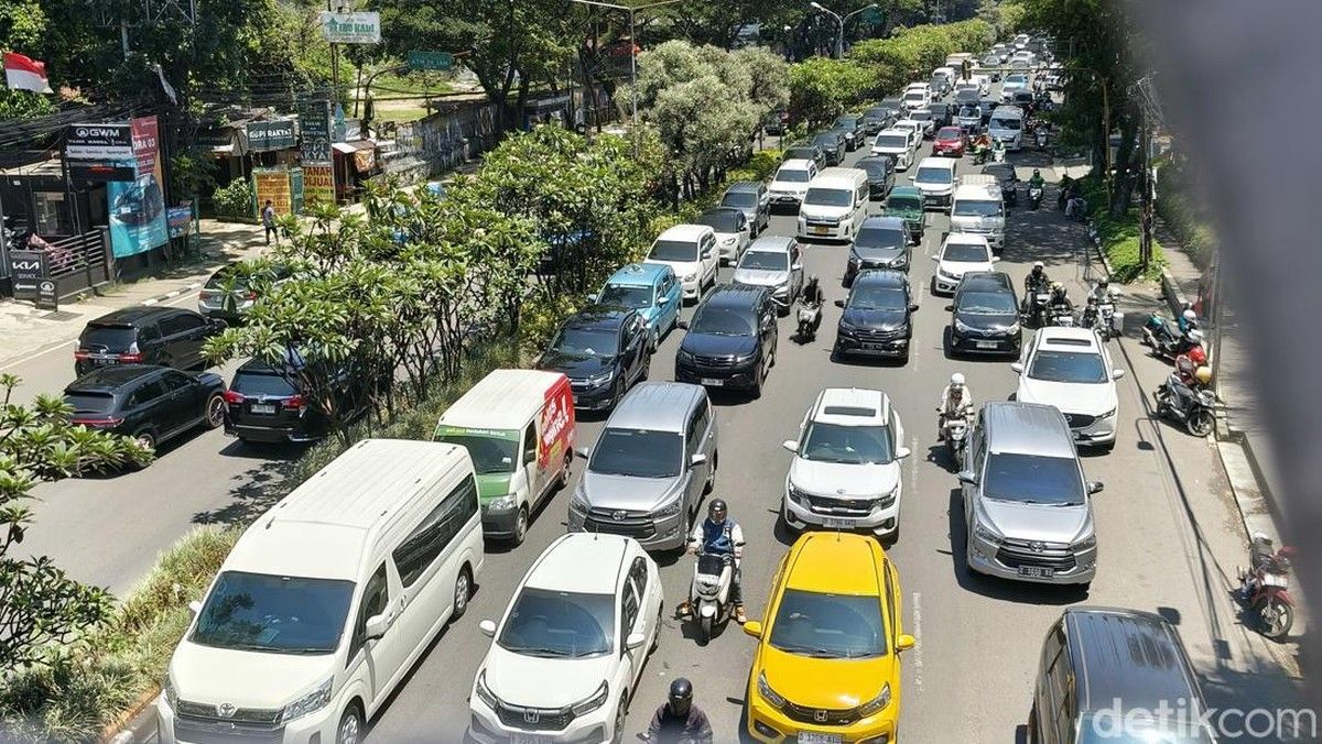 Kemacetan Jalur Pasteur Bandung Menyiksa Warga Lokal Setiap Hari