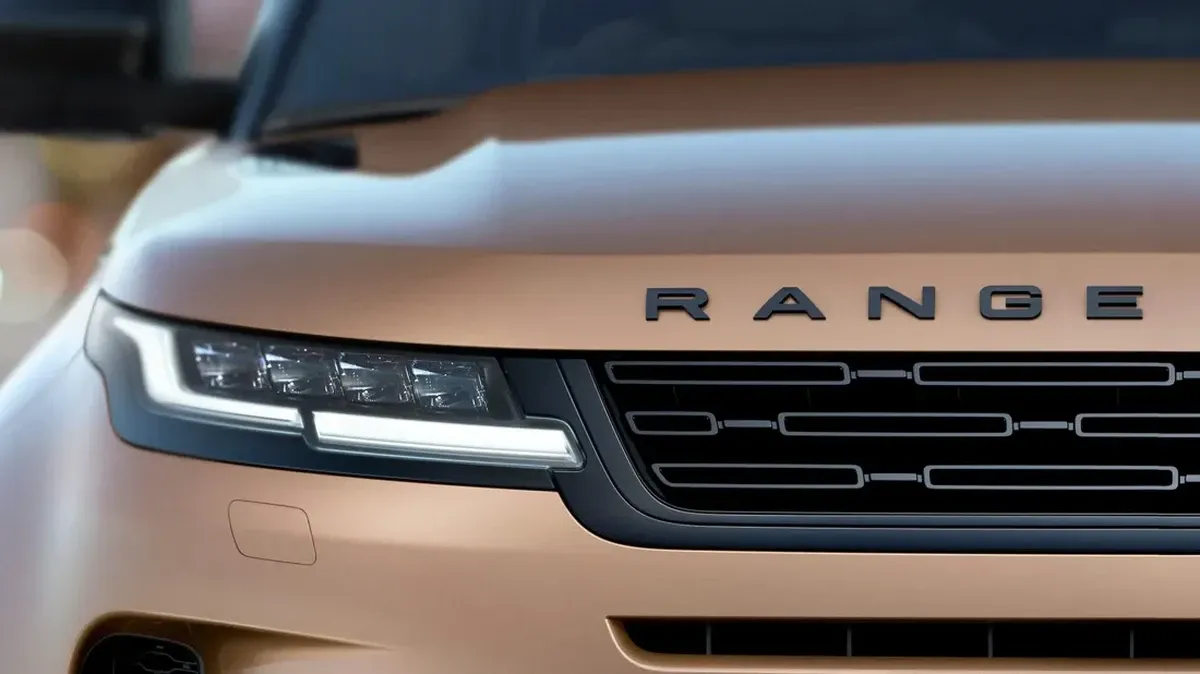 Diskon Besar-besaran Range Rover Evoque L Guncang Pasar China