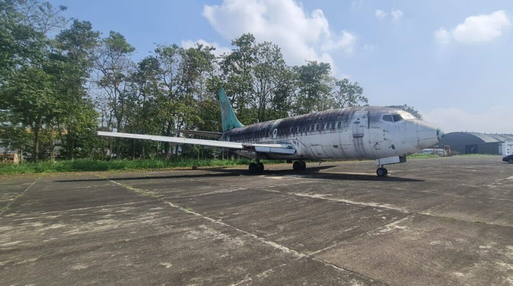 PT Dirgantara Indonesia Cari Pemilik Dua Pesawat Misterius yang Terparkir 20 Tahun