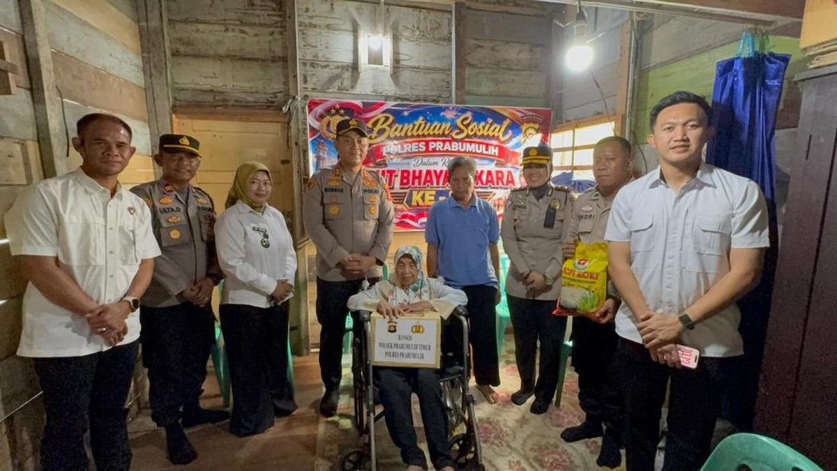 Polres Prabumulih Salurkan 450 Paket Bansos Jelang Hari Bhayangkara