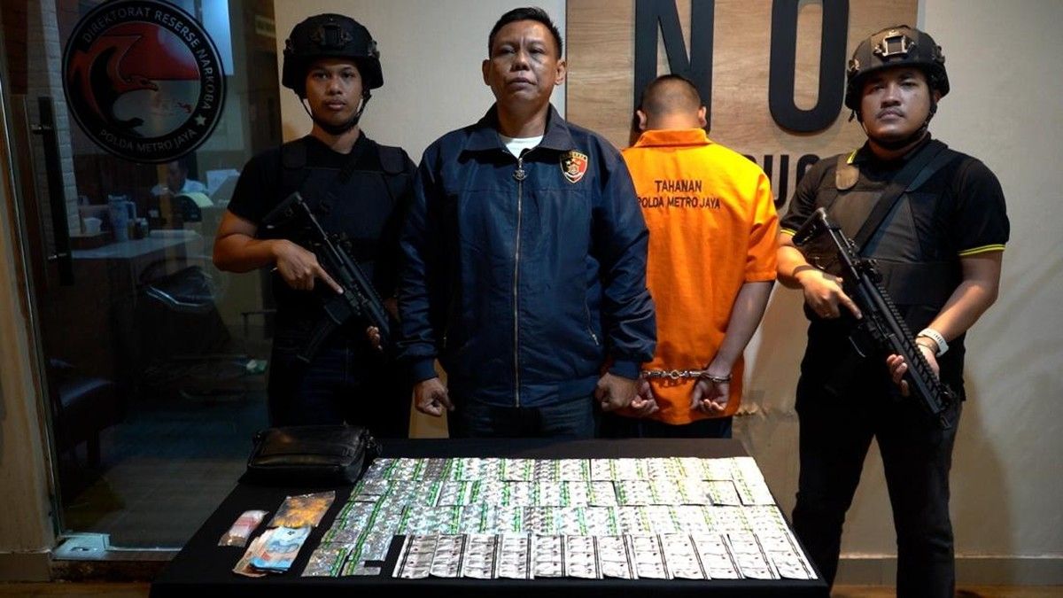 Polisi Tangkap Pengedar Obat Keras Berkedok Warung Kopi di Bekasi