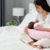 7 Bantal Menyusui Multifungsi Terbaik yang Bagus dan Nyaman