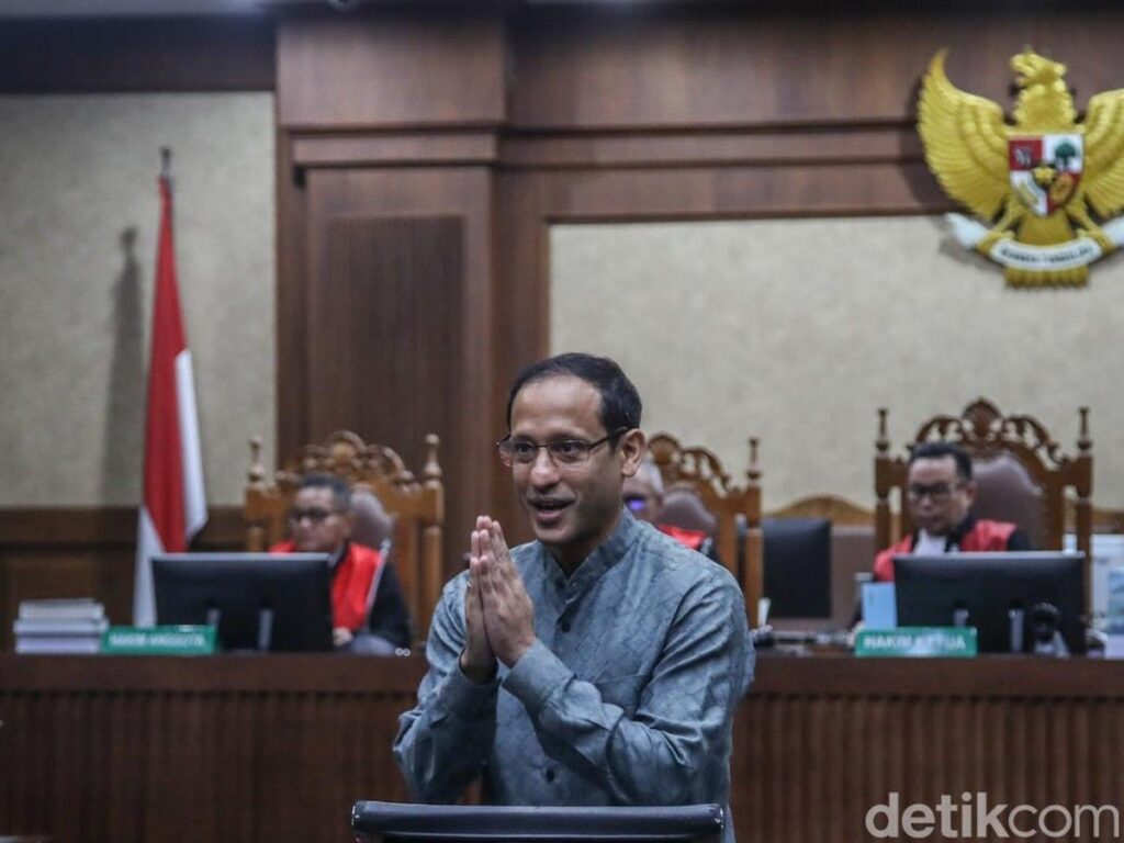 Hakim Memvonis Bersalah Mantan Mendikbudristek Nadiem Makarim Kasus Korup