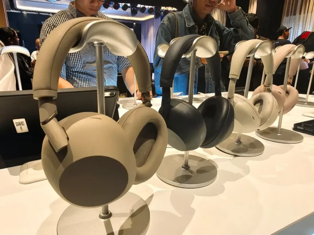 Sony Hadirkan Varian Warna Sandstone untuk WH-1000XM6