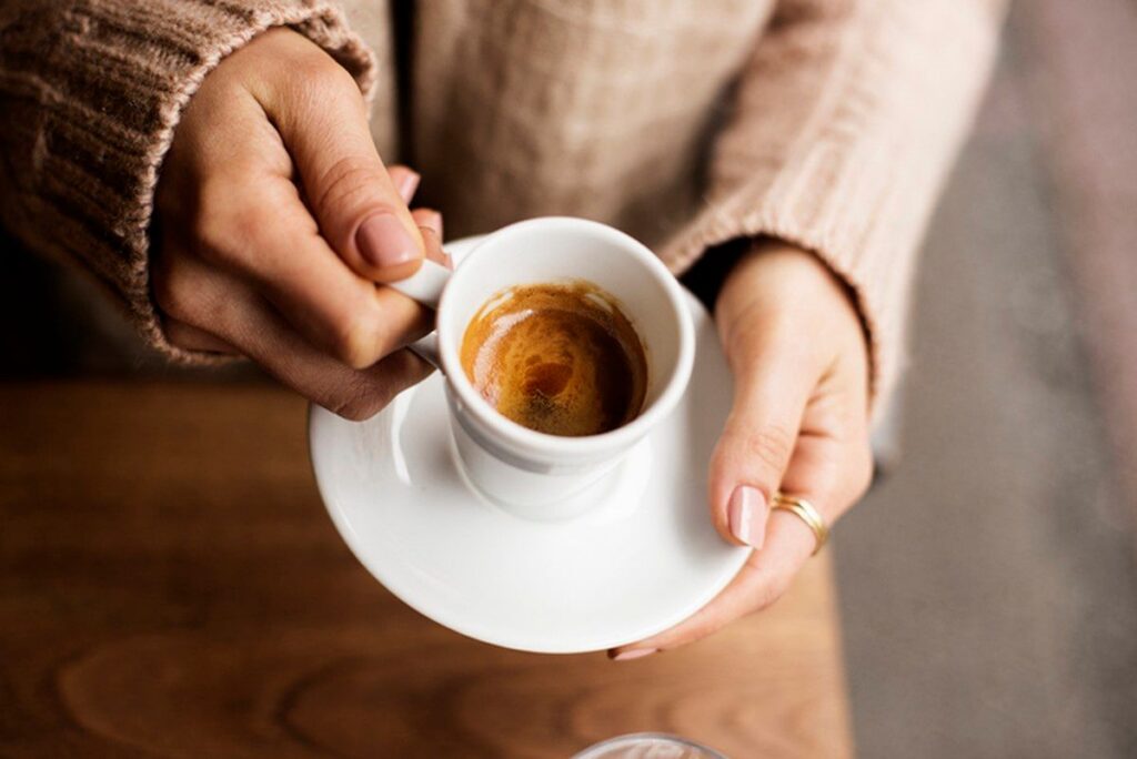 Minum Kopi Rutin Perlambat Penuaan Seluler hingga Lima Tahun