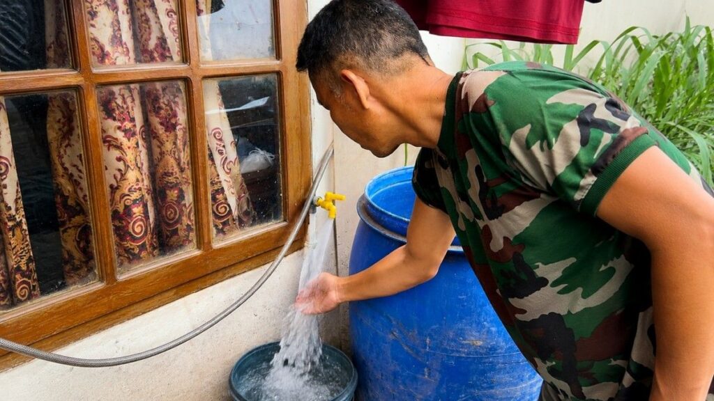 Warga Condet Nikmati Layanan Air Perpipaan PAM JAYA