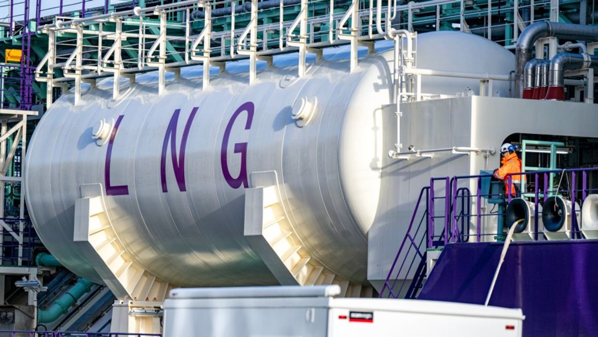 Harga Gas Alam Eropa Naik Imbas Serangan Kapal Kargo di Selat Hormuz