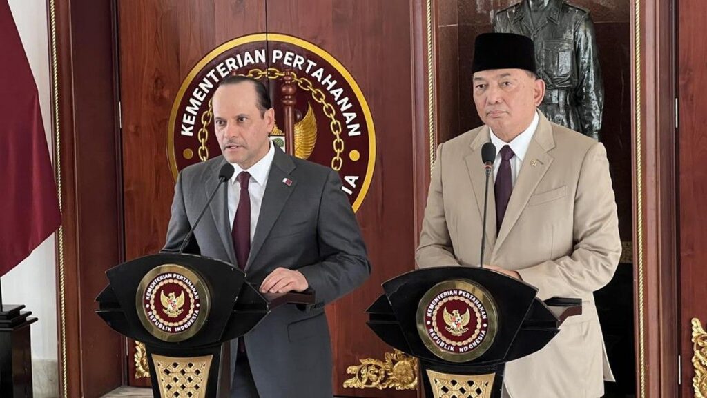 Sjafrie Sjamsoeddin Tangandatangani MoU Pertahanan dengan Menhan Qatar