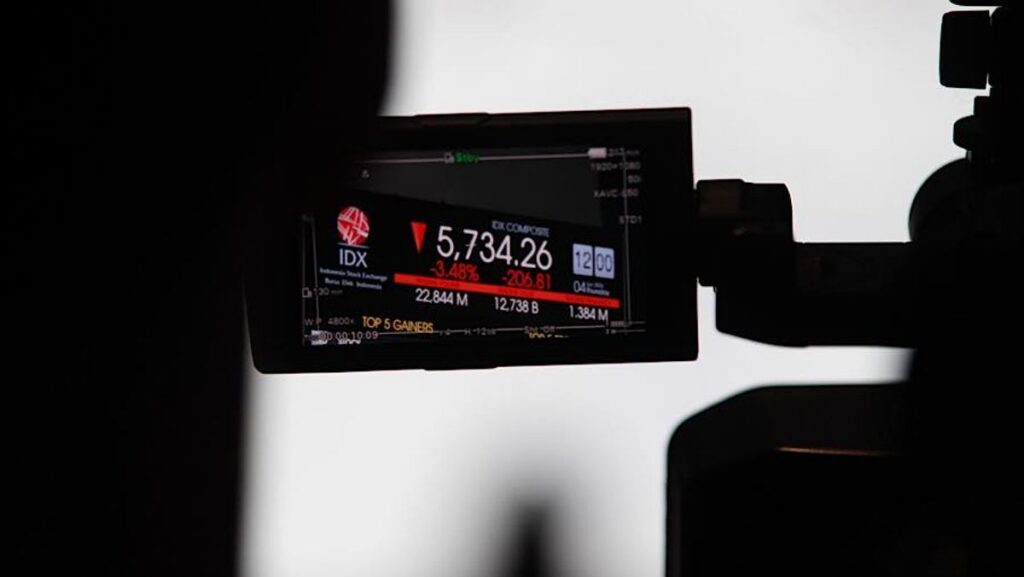 IHSG Berpeluang Uji Level 6.000 Setelah Melonjak 2,71 Persen