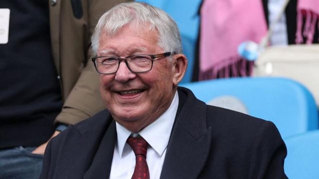 Kondisi Membaik Sir Alex Ferguson Kembali Terlihat di Depan Publik