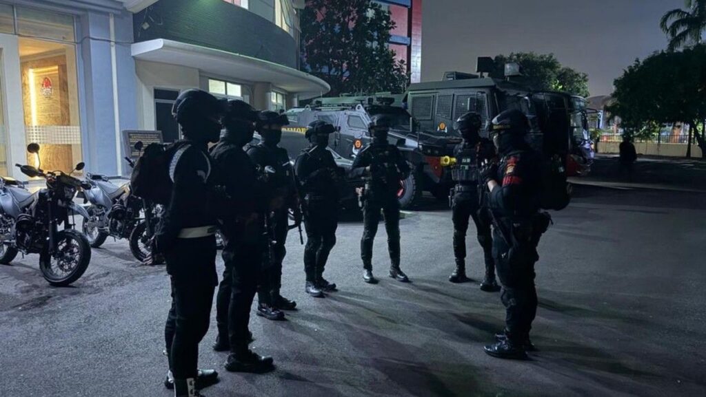 Brimob Polda Metro Jaya Amankan Remaja Terkait Obat Keras di Bekasi